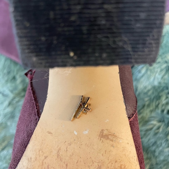 Burgundy leather knee high boots - Picture 5 of 6